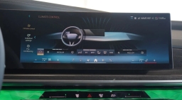 BMW 7 Series 740i Sedan 2026