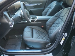 BMW 7 Series 740i Sedan 2026