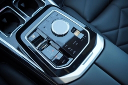 BMW 7 Series 740i Sedan 2026