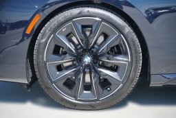 BMW 7 Series 740i Sedan 2026