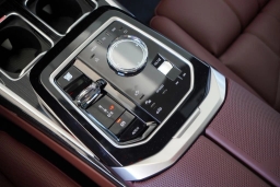 BMW 7 Series 740i Sedan 2026