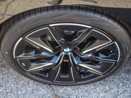 BMW 7 Series 740i Sedan 2026