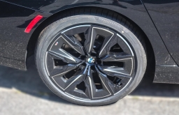 BMW 7 Series 740i Sedan 2026