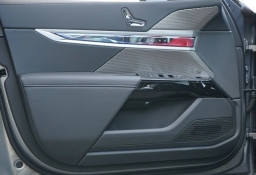 BMW 7 Series 740i Sedan 2026