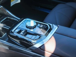 BMW 7 Series 740i Sedan 2026