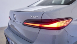 BMW 7 Series 740i Sedan 2026