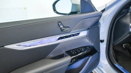 BMW 7 Series 740i Sedan 2026