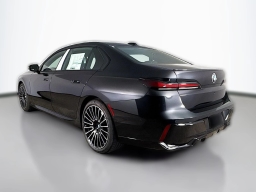 BMW 7 Series 740i Sedan 2026