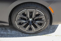 BMW 7 Series 740i Sedan 2026