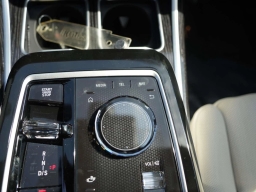 BMW 7 Series 740i Sedan 2026