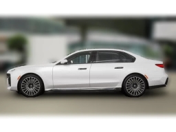 BMW 7 Series 740i xDrive Sedan 2026