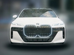 BMW 7 Series 740i xDrive Sedan 2026