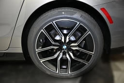 BMW 7 Series 740i xDrive Sedan 2026