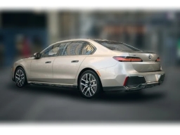 BMW 7 Series 740i xDrive Sedan 2026