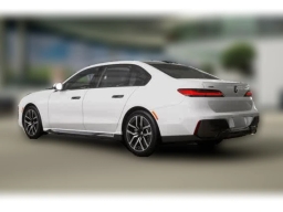 BMW 7 Series 740i xDrive Sedan 2026