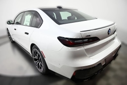BMW 7 Series 740i xDrive Sedan 2026