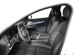 BMW 7 Series 740i xDrive Sedan 2026