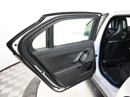 BMW 7 Series 740i xDrive Sedan 2026