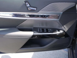 BMW 7 Series 760i xDrive Sedan 2026