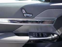 BMW 7 Series 760i xDrive Sedan 2026