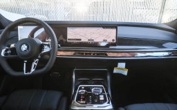 BMW 7 Series 760i xDrive Sedan 2026