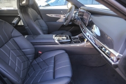 BMW 7 Series 760i xDrive Sedan 2026