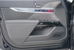 BMW 7 Series 760i xDrive Sedan 2026