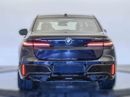 BMW 7 Series 760i xDrive Sedan 2026