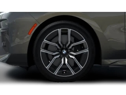 BMW 7 Series 760i xDrive Sedan 2026