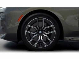 BMW 7 Series 760i xDrive Sedan 2026