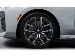 BMW 7 Series 760i xDrive Sedan 2026
