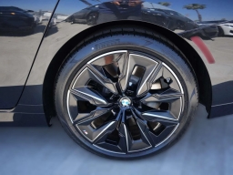 BMW 7 Series 760i xDrive Sedan 2026