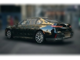 BMW 7 Series 760i xDrive Sedan 2026