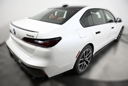 BMW 7 Series 750e xDrive Plug-In Hybrid 2026