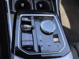 BMW 7 Series 750e xDrive Plug-In Hybrid 2026