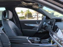 BMW 7 Series 750e xDrive Plug-In Hybrid 2026