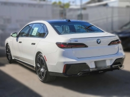 BMW 7 Series 750e xDrive Plug-In Hybrid 2025