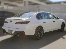 BMW 7 Series 750e xDrive Plug-In Hybrid 2025