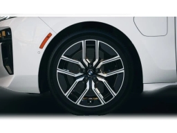 BMW 7 Series 750e xDrive Plug-In Hybrid 2026