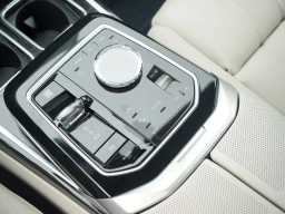 BMW 7 Series 750e xDrive Plug-In Hybrid 2026