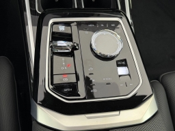 BMW 7 Series 750e xDrive Plug-In Hybrid 2026