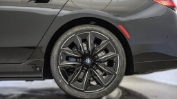 BMW 7 Series 750e xDrive Plug-In Hybrid 2026