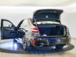 BMW 7 Series 750e xDrive Plug-In Hybrid 2026