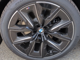 BMW 7 Series 750e xDrive Plug-In Hybrid 2026