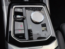 BMW 7 Series 750e xDrive Plug-In Hybrid 2026