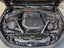 BMW 7 Series 750e xDrive Plug-In Hybrid 2026