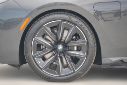 BMW 7 Series 750e xDrive Plug-In Hybrid 2026