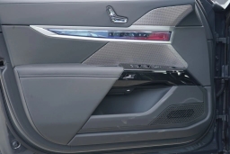 BMW 7 Series 750e xDrive Plug-In Hybrid 2026