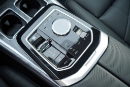 BMW 7 Series 750e xDrive Plug-In Hybrid 2026