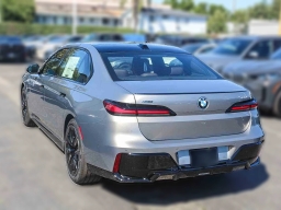 BMW 7 Series 750e xDrive Plug-In Hybrid 2026